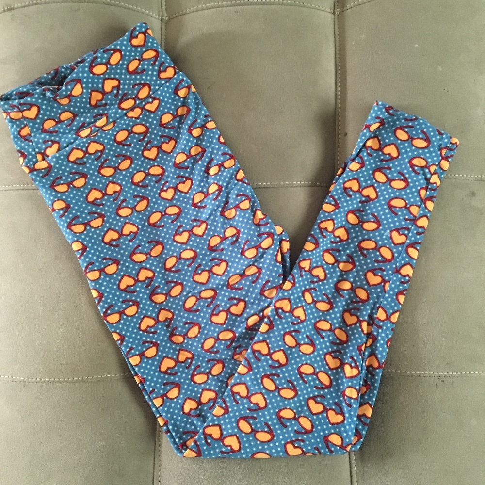 Lularoe Tall and Curvy leggings in Sunglasses